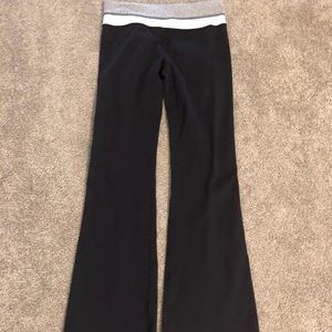 Lulu lemon yoga pants